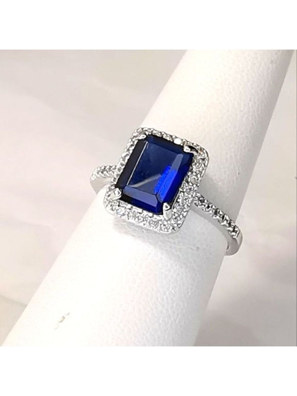 Sapphire CZ Halo 14k White Gold Ring Size 8